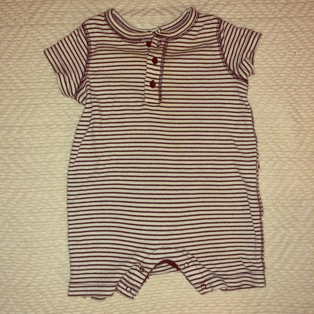 Baby Gap 6-9 months Boy Romper